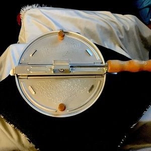 The Genuine WHIRLEY POPin working condition and beautifully maintained.